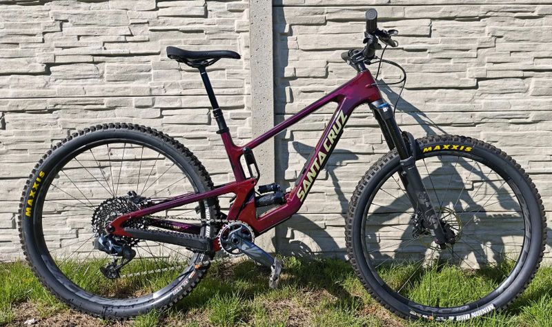 Santa Cruz Hightower 3 vel M.168-180cm. Elektronické řazení AXS