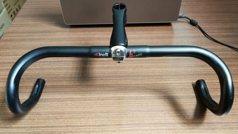 Řídítka CINELLI Grove s představcem Cinelli Grove 