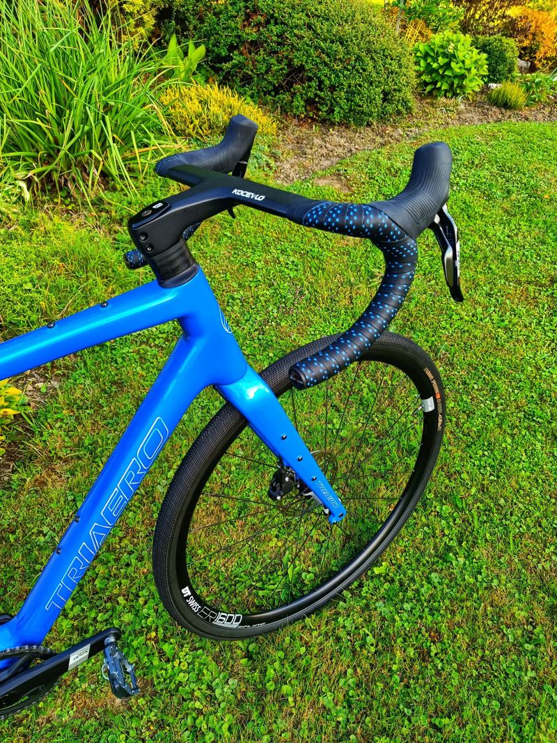 Zánovní gravel kolo - karbon / DT Swiss ER1600 / 8.6 kg