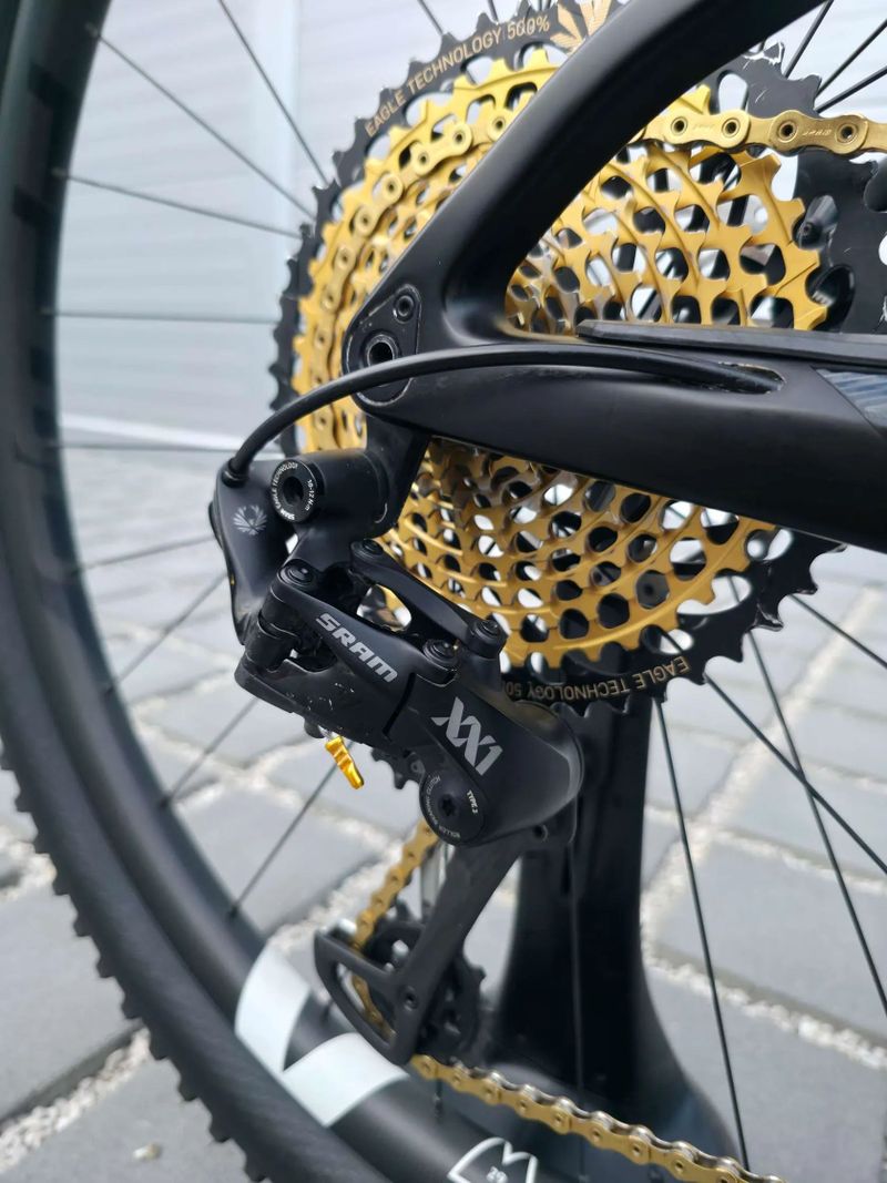 Horské kolo BMC Fourstroke 01 ONE 2019 Carbon 29″