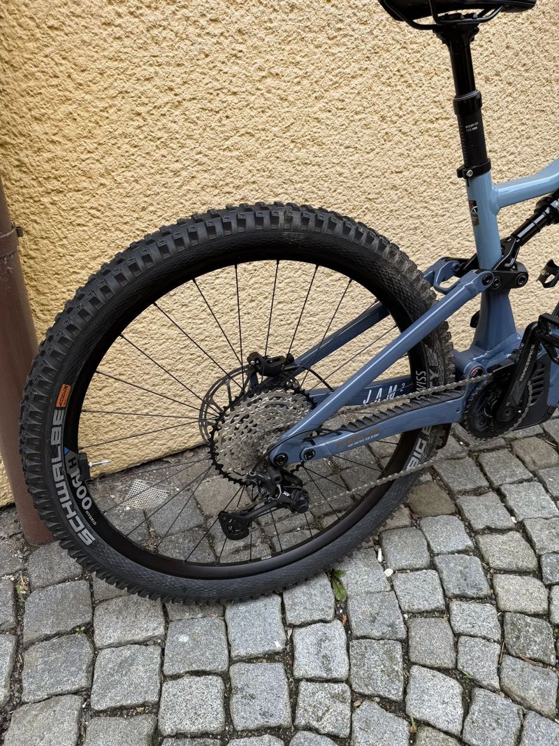 FOCUS - JAM2 6.9 29" 750 WH velikost " L