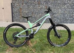 Canyon Torque CF 7 (model 2021, velikost L)