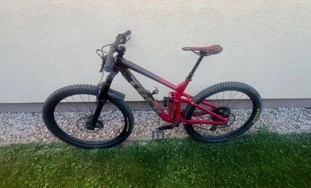 Trek Slash 8 M/L - custom