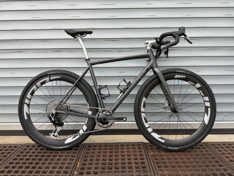 Gravel kolo Specialized Crux DSW - ZIPP XPLR, Sram T-Type, Dynamo, RED
