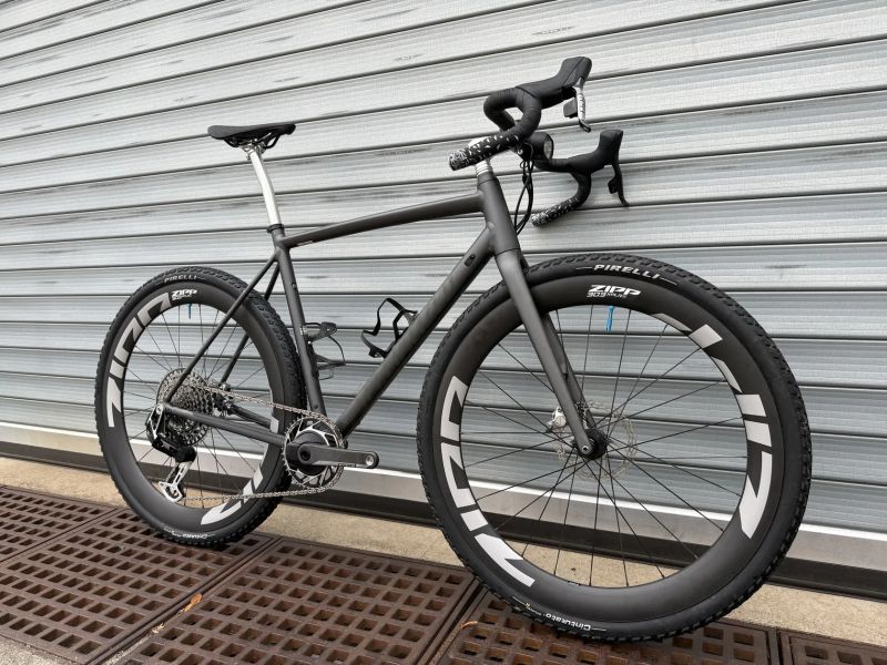 Gravel kolo Specialized Crux DSW - ZIPP XPLR, Sram T-Type, Dynamo, RED
