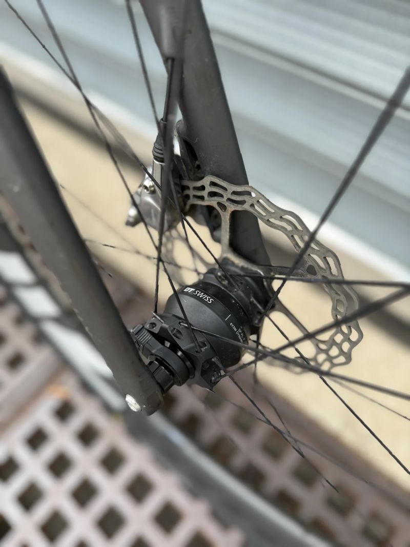 Gravel kolo Specialized Crux DSW - ZIPP XPLR, Sram T-Type, Dynamo, RED