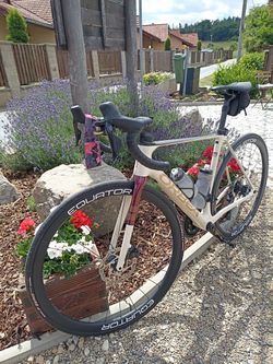 Orbea Orca M30i, sada Shimano 105 Di2, model roku 2024, stoprocentní stav
