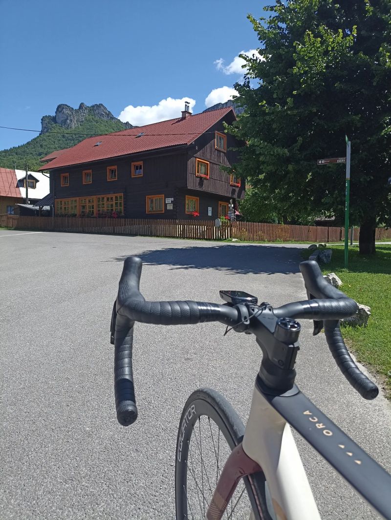 Orbea Orca M30i, sada Shimano 105 Di2, model roku 2024, stoprocentní stav