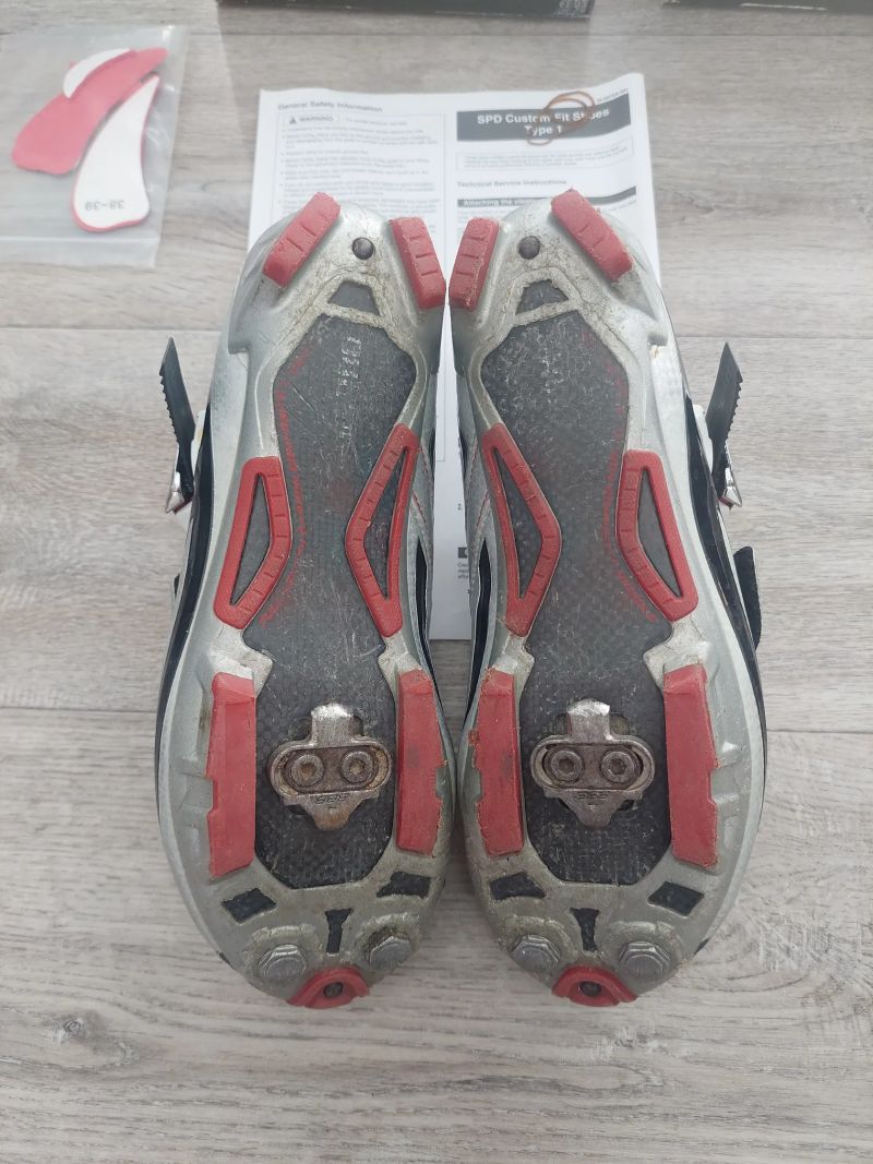 MTB tretry Shimano