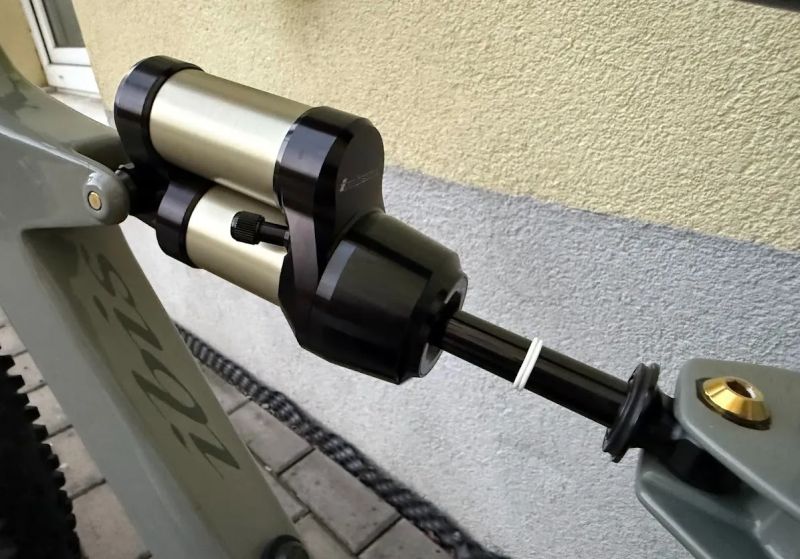 Rám Ibis Ripmo V2, tlumič Intend Hoover - Top Stav!