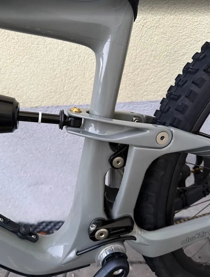 Rám Ibis Ripmo V2, tlumič Intend Hoover - Top Stav!
