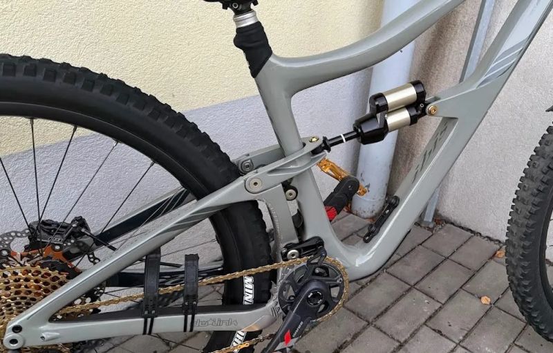 Rám Ibis Ripmo V2, tlumič Intend Hoover - Top Stav!