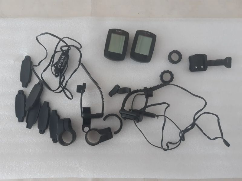 Cateye Strada CC-RD100, drátový, utržený drát, ale computer funkční - 2x