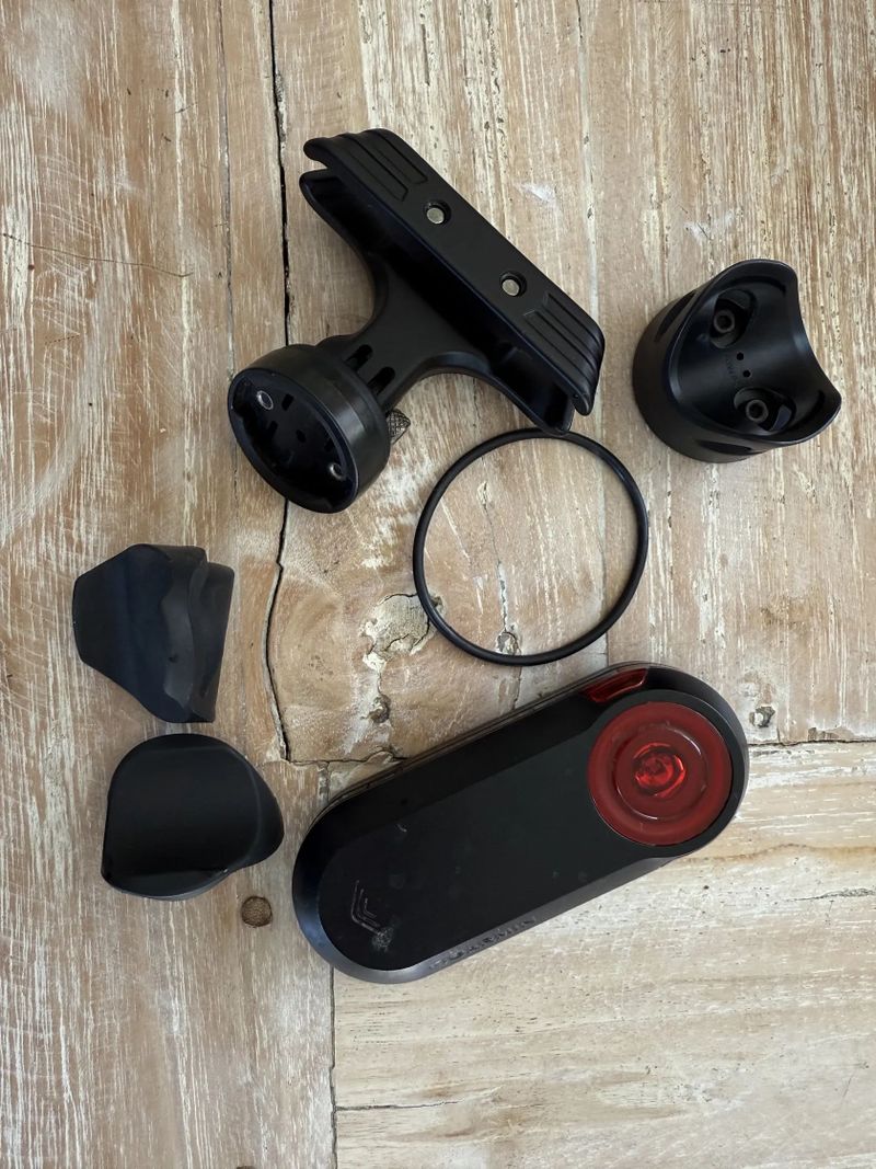 Radar Garmin Varia rtl 515 + originální držák na sedlo Garmin 