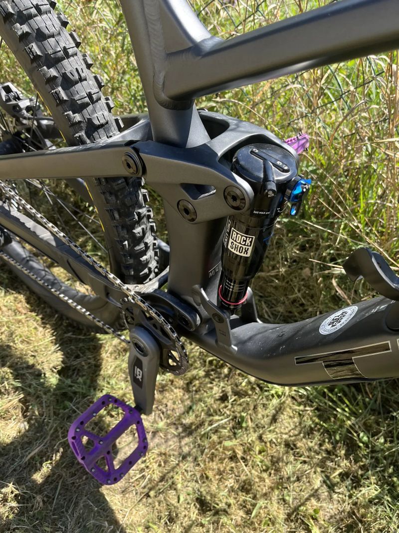 TREK TOP FUEL 8 GX AXS T-TYPE GEN 3 MATTE DNISTER BLACK