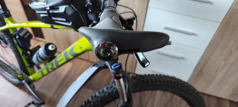 Horské kolo Trek vel L + full výbava + záruka + super stav