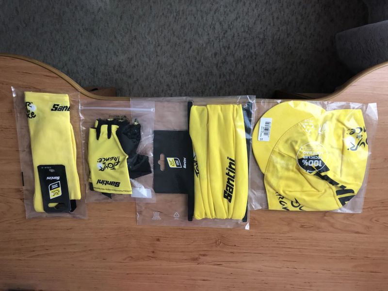 Set oblečení italské značky SANTINI