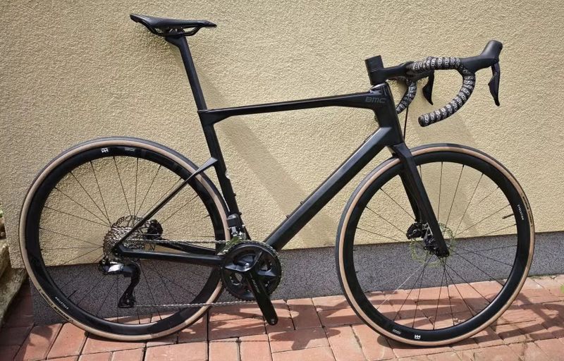 Nová endurance silnička BMC Roadmachine vel. 56, Shimano 105 Di2 2x12