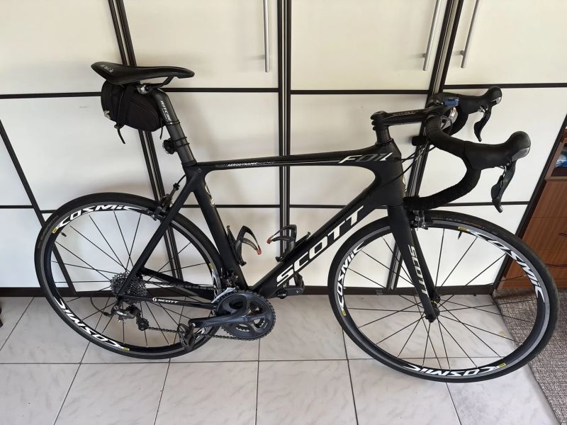  Karbonové kolo SCOTT FOIL na ulegra. 2x10