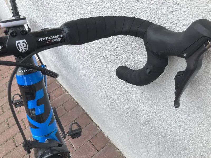 Cube Agree Carbon, 56 cm, Ultegra DI2 12 speed včetně pedálů, DT Swiss 350 FFWD carbon galusky