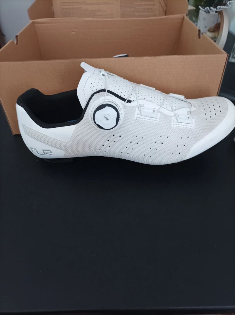 FLR FNT3 knit velikost 43 