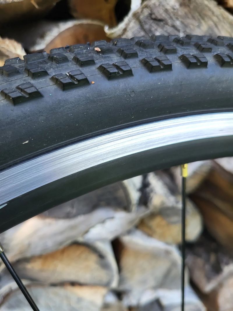 Zapletená kola WH RS 100