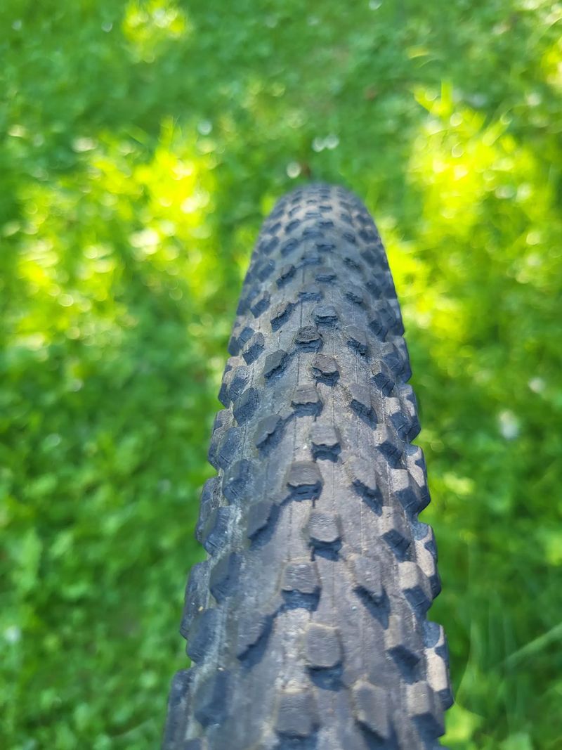 Zapletená kola WH RS 100