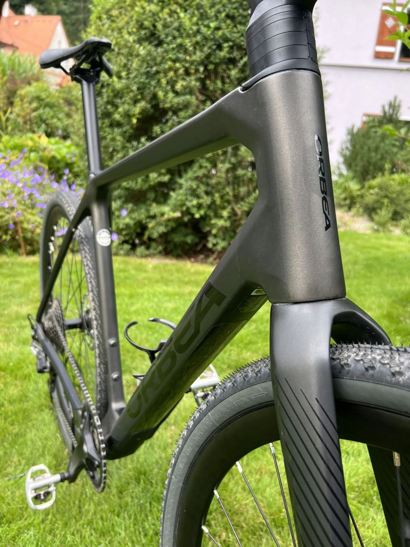 🔥 Orbea Terra M30 Team 1X – karbonový gravel, téměř nový