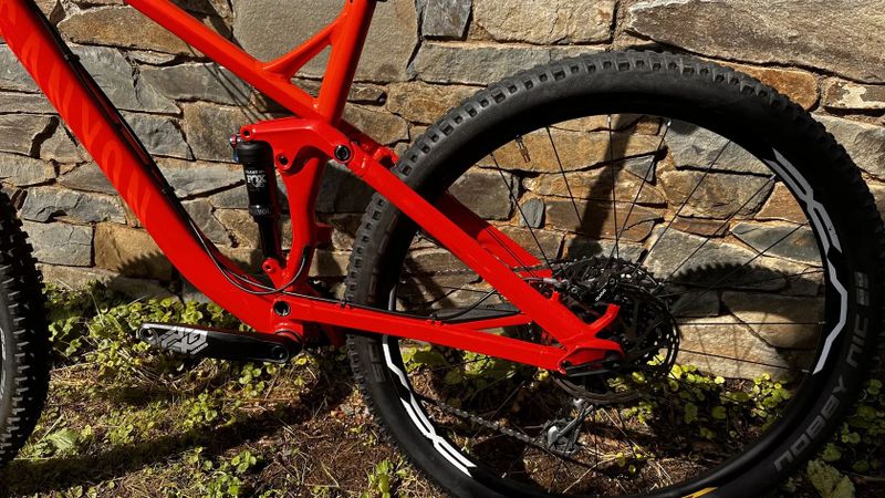 Canyon Neuron AL8 - vel. L, 29” - GX / Fox
