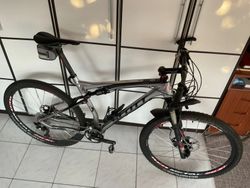 Horské celoodpružené kolo Scott Spark