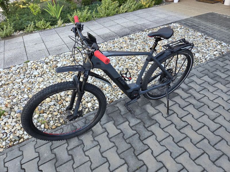 Prodám CUBE Reaction Hybrid Race 625 velikost XXL (23“) pro výšku 190 cm a více
