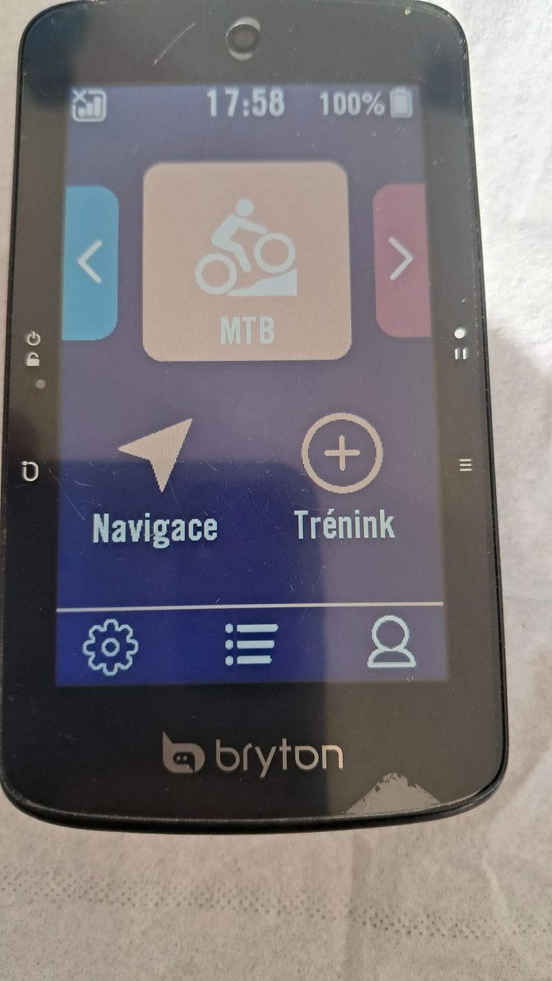 Bryton S800 cyklopočitač s navigací