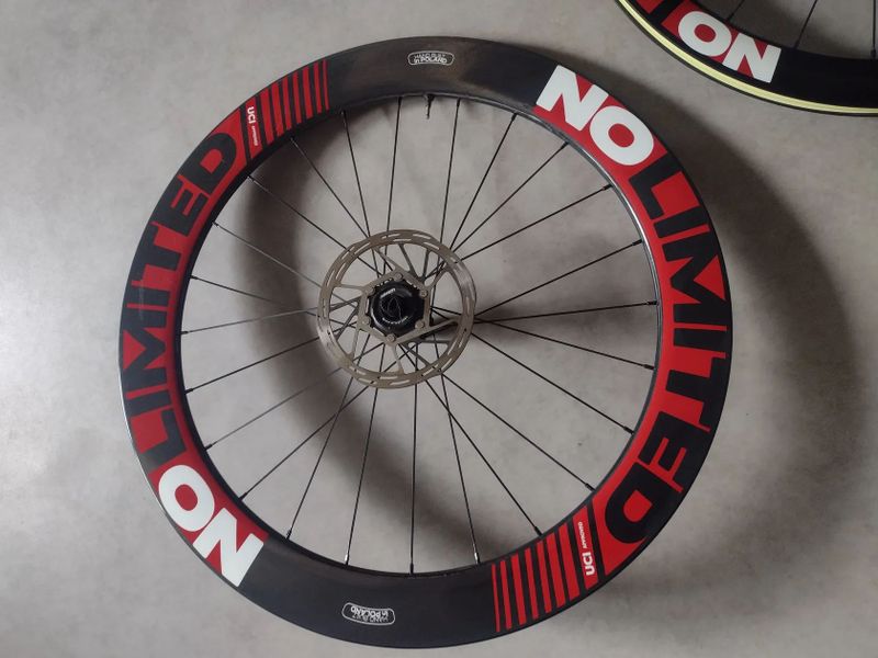 No limited DT 350 zapletená kola disc