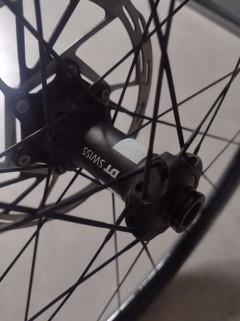 No limited DT 350 zapletená kola disc
