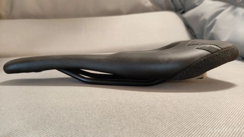 Sedlo SQ LAB 6OX Ergowave active 2.1 S-Tube