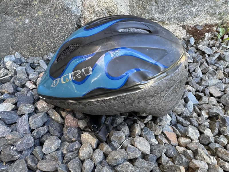 Dětská helma Giro 50-55 cm