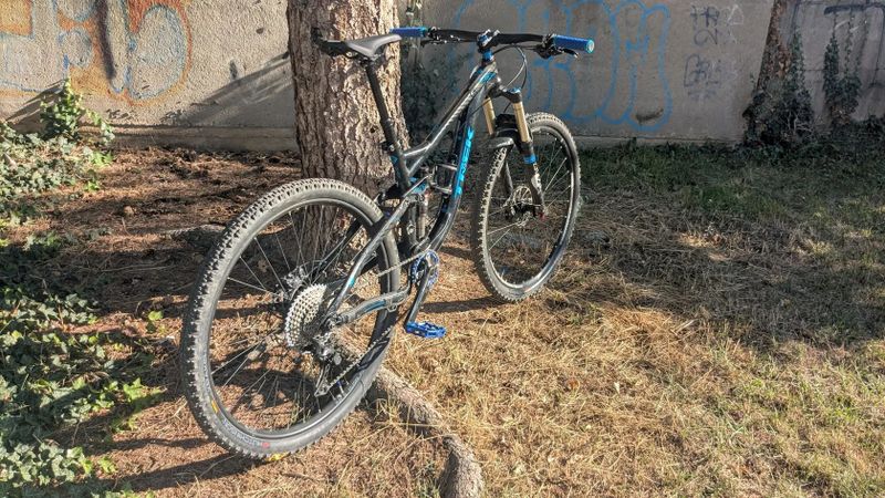Trek Remedy 8