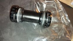 Nové středové složení SHIMANO DURA-ACE BB-R9100 BSA 