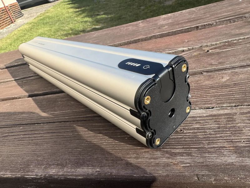 Bosch PowerTube 800Wh baterie smart do elektrokola 100%