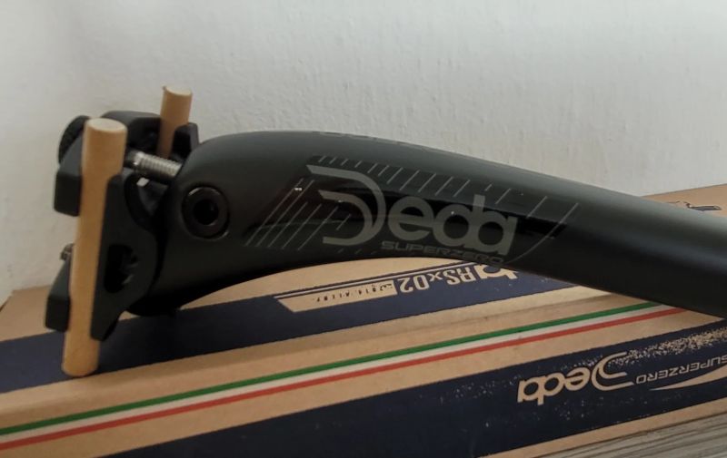 Sedlovky DEDA - THOMSON
