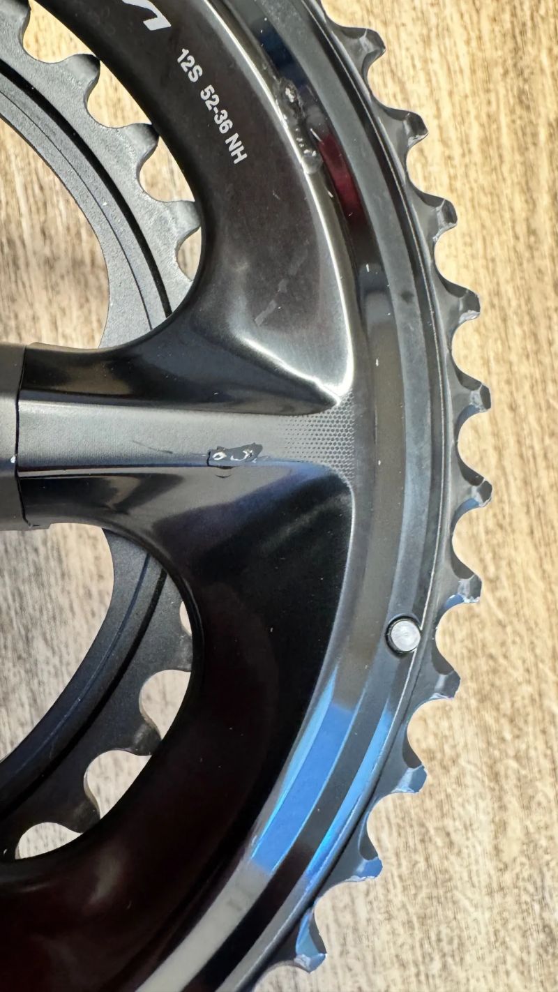 Prodám kliky Shimano Ultegra, FC-R8100, délka 175 mm vč. převodníku 52/36 T