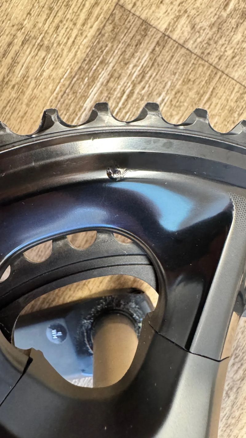 Prodám kliky Shimano Ultegra, FC-R8100, délka 175 mm vč. převodníku 52/36 T