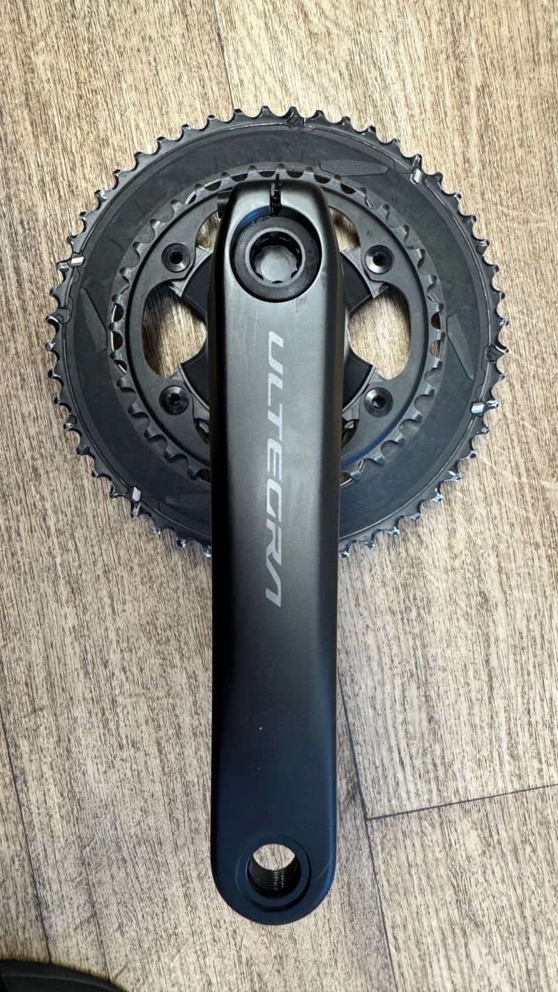Prodám kliky Shimano Ultegra, FC-R8100, délka 175 mm vč. převodníku 52/36 T