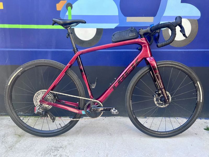Trek Checkpoint SL 6 eTap 2022 vel L/58, RED SMOKE