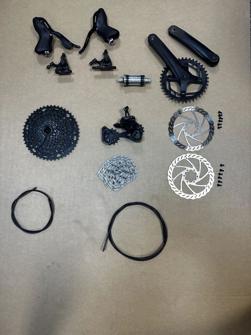 Prodám kompletní gravel sadu Microshift Advent X 1x10