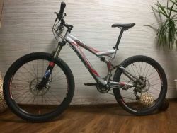 Horské kolo Specialized Stumpjumper FSR COMP