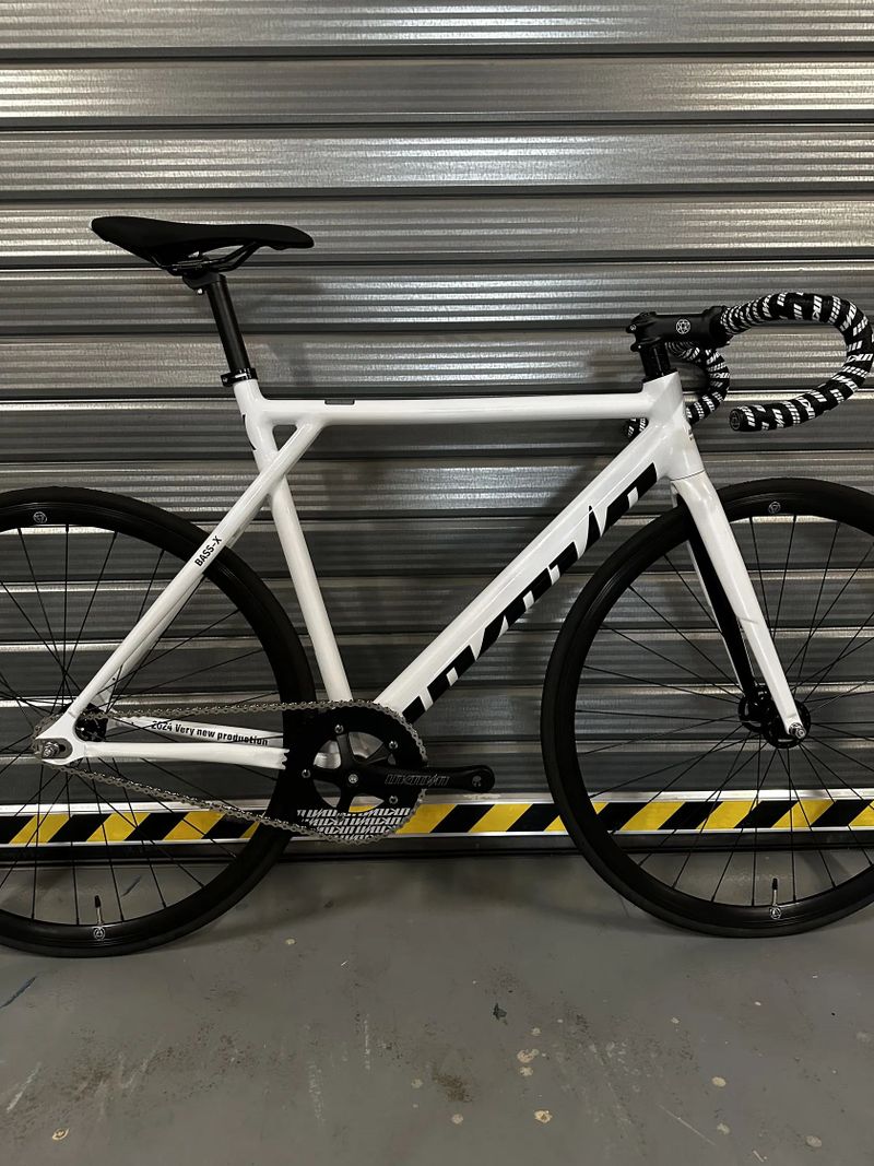 Unknown Bass-X - fixie / single speed kolo 🎨 Více barev a velikostí