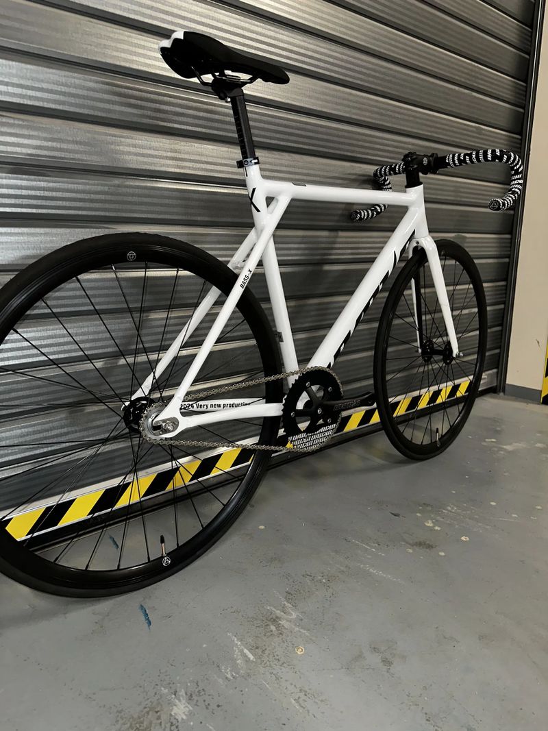 Unknown Bass-X - fixie / single speed kolo 🎨 Více barev a velikostí