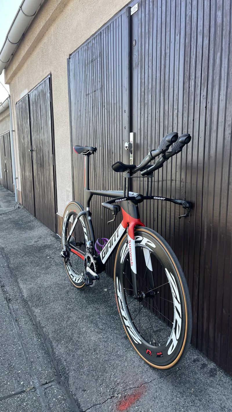 Giant trinity advanced TT
