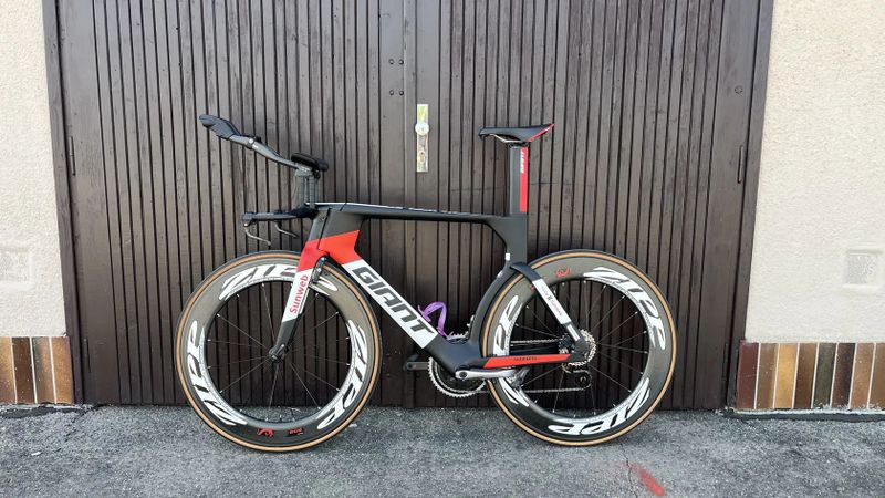 Giant trinity advanced TT